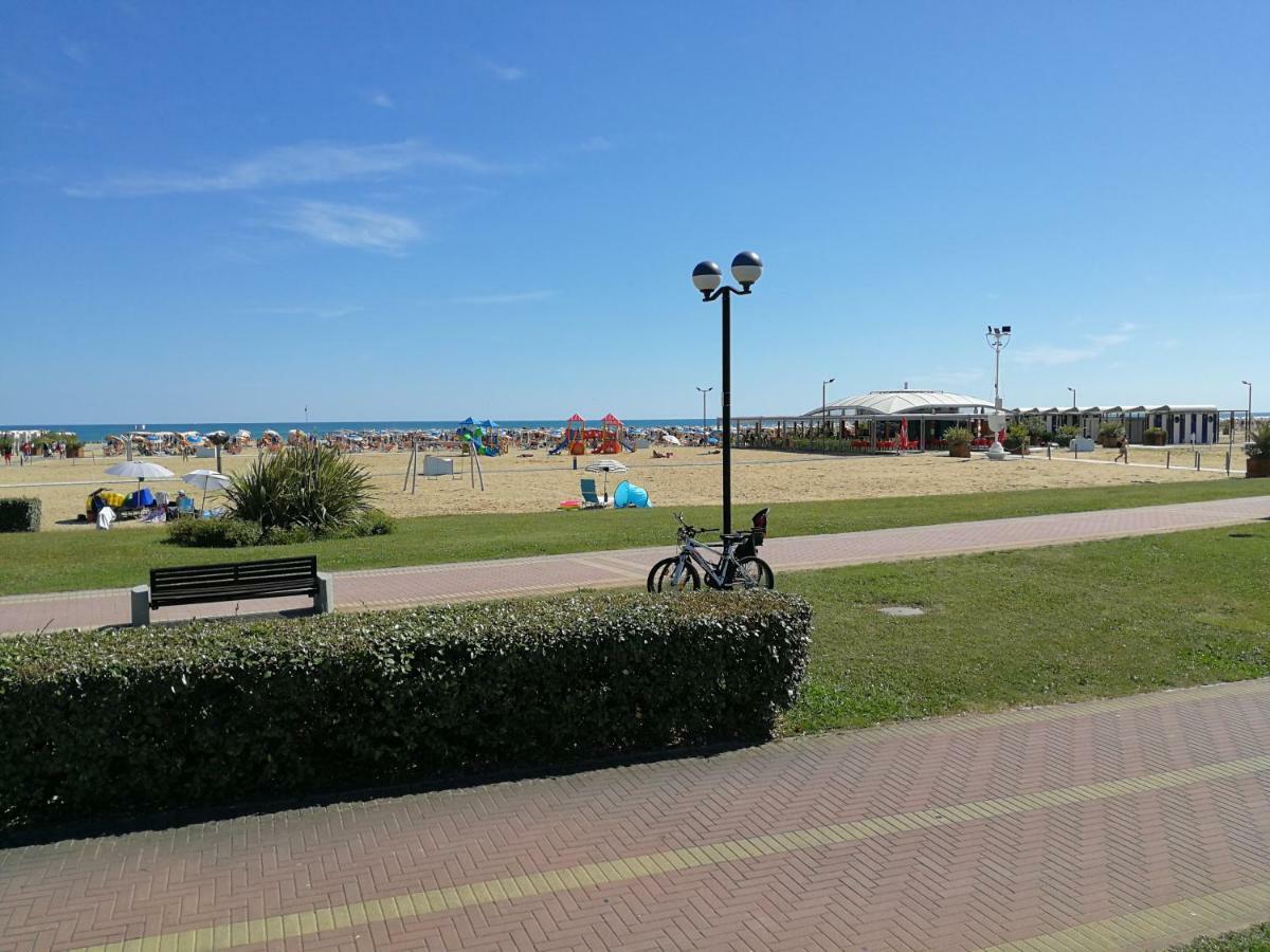 Condominio Simma Bibione Buitenkant foto